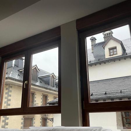 Biescas Suites Екстериор снимка