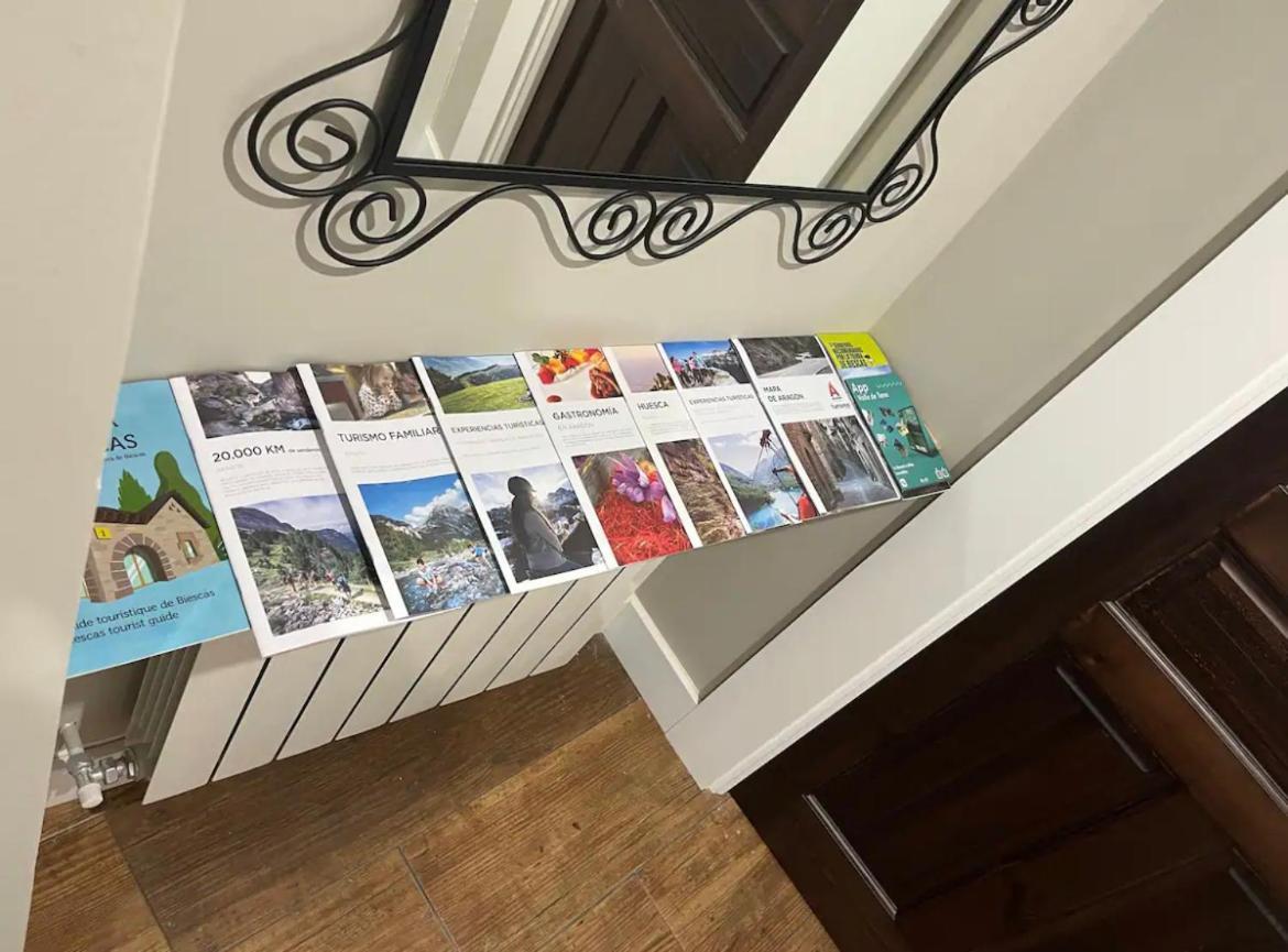 Biescas Suites Екстериор снимка