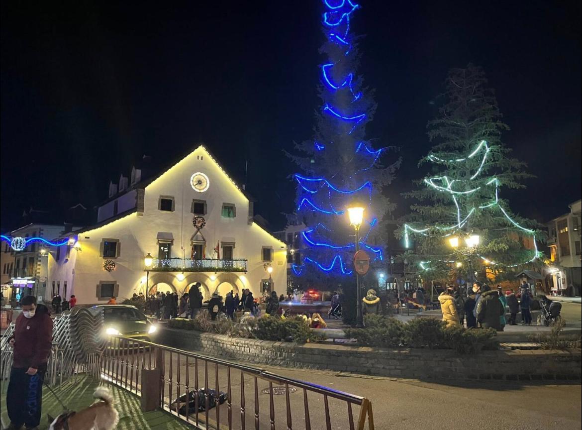 Biescas Suites Екстериор снимка